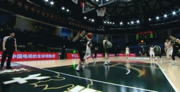 hth-爆发内讧！南京同曦主帅：比赛出现了突发情况 我们做一些调整|王世龙|福建男篮|赵柏清|郭昊文|男篮_新浪体育_新浪新闻